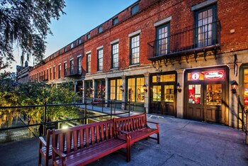 Top 10 Hotels In Historic Downtown Savannah Georgia