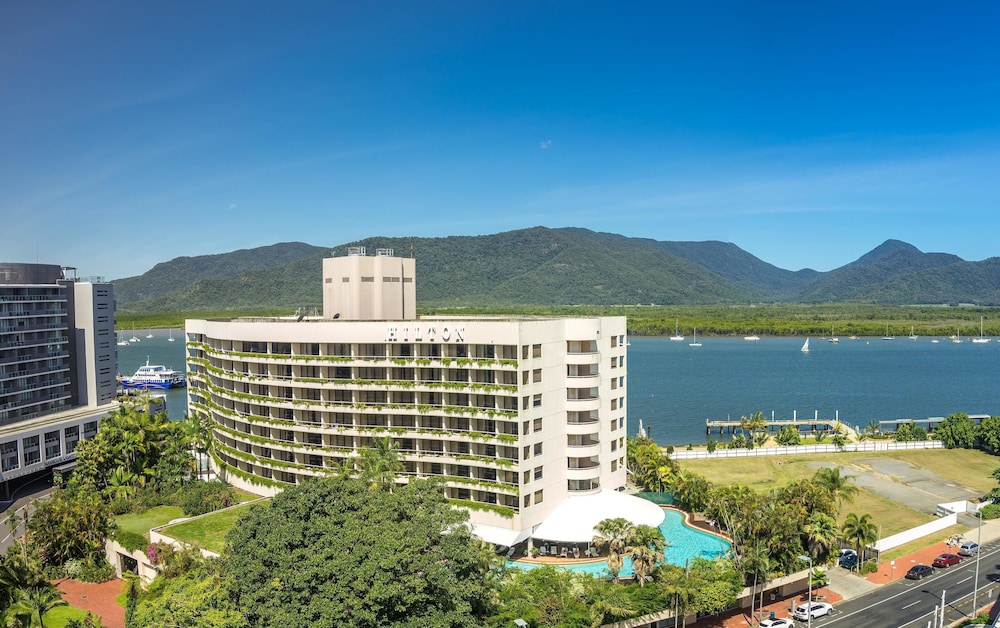 Hotels Near Me | Luxury & Cheap Hotel Deals - lastminute.com