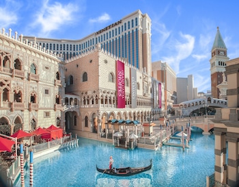 Top 10 Luxury Hotels In Las Vegas Nevada