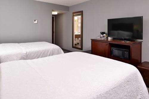 Book Hampton Inn Norfolk Virginia Beach In Virginia Beach Hotels Com Book Hampton Inn Norfolk Virginia Beach In Virginia Beach Hotels Com