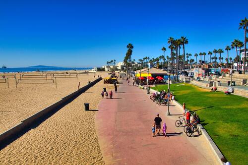 The Waterfront Beach Resort A Hilton Hotel Huntington Beach United States Of America Huntington Beach Hotel Discounts Hotels Com Huntington Beach Review 2022