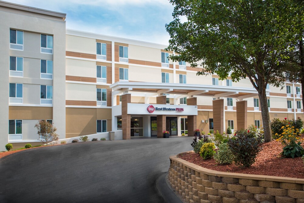 Book Best Western Plus North Shore Hotel in Danvers