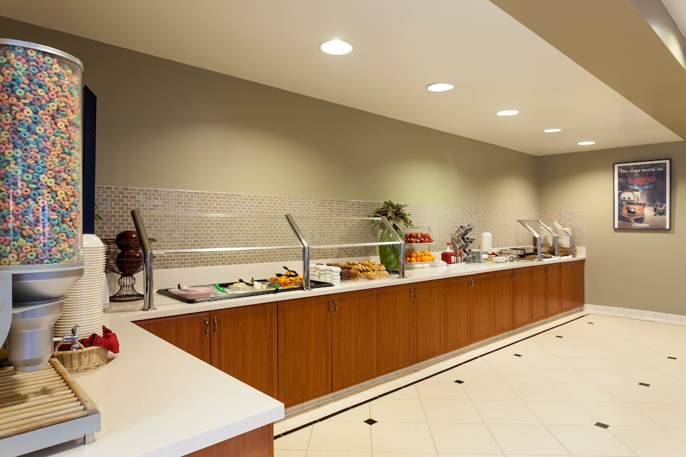 Book Desert Palms Hotel & Suites in Anaheim