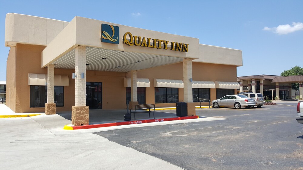 Book Quality Inn Shawnee In Hotels Quality Inn Shawnee