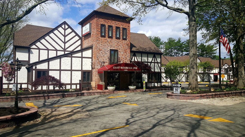 Book East Norwich Inn Oyster Bay Long Island Ny In East Norwich Inn Oyster Bay Long Island Ny