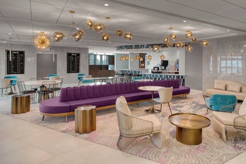 Best Chicago Midway Airport (MDW) Hotels with Parking | Hotels.com