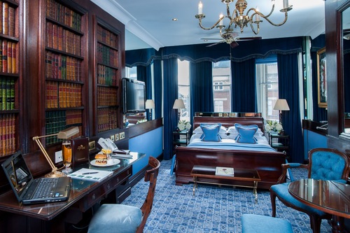 15 Closest Hotels to Buckingham Palace in London | Hotels.com