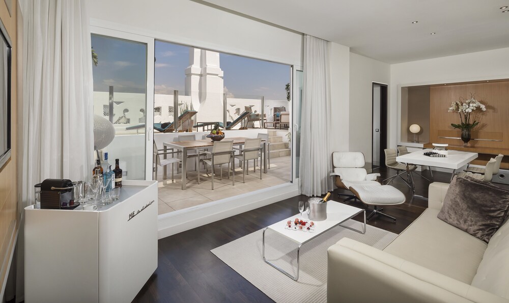 Me Madrid By Melia In Madrid Hotels Com