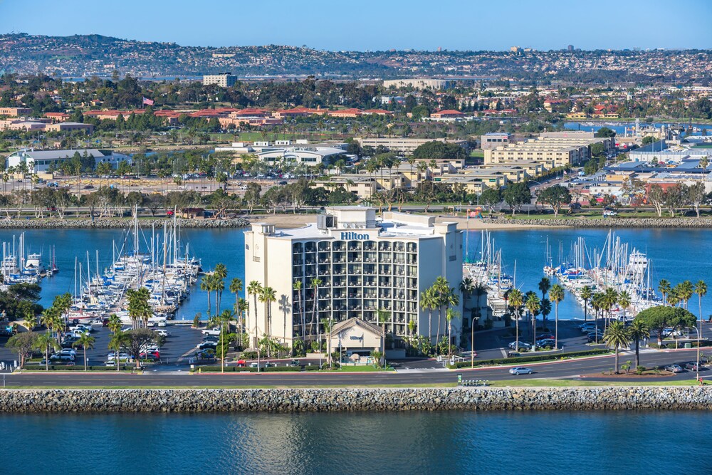 Book Hilton San Go Airport Harbor Island In Hotels Hilton San Go Airport Harbor Island