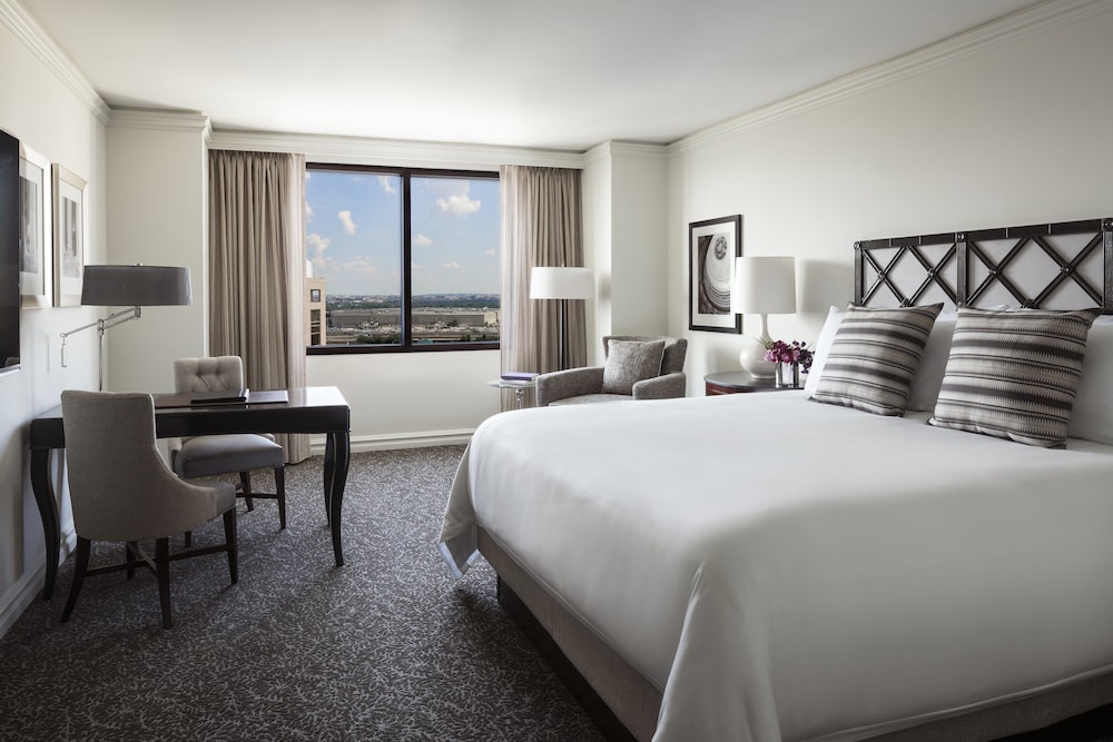 Book The Ritz Carlton Pentagon City In Arlington Hotels The Ritz Carlton Pentagon City Arlington