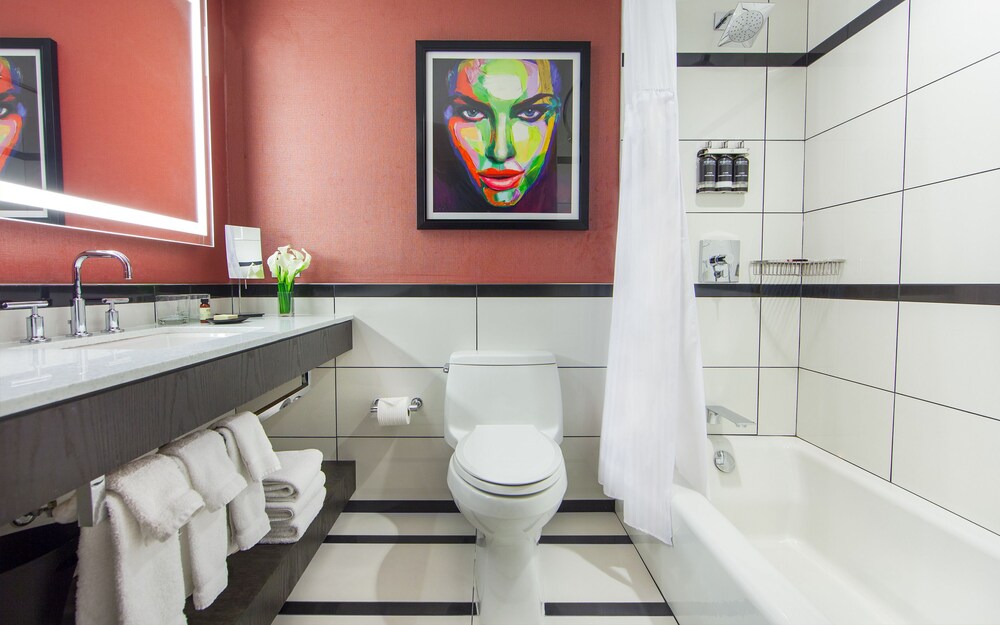 パーク セントラル ホテル ニューヨーク ニューヨーク近代美術館近くのバー ラウンジ併設する4つ星ホテル 宿泊予約はホテルズドットコム