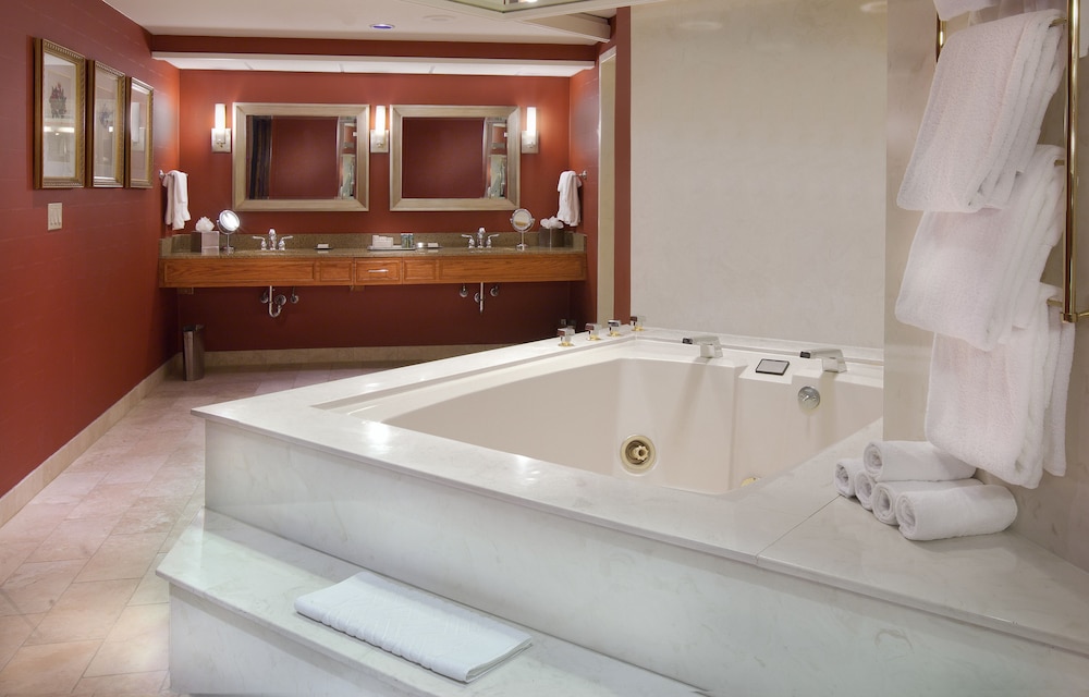 Hilton Bellevue (Bellevue, Washington) Hoteles en Bellevue