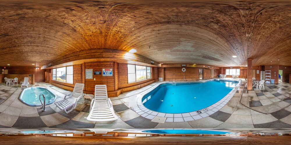 sioux city hotels with indoor pool