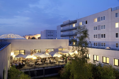 Book Paris Marriott Charles De Gaulle Airport Hotel In Roissy En France Hotels Marriott Charles De Gaulle