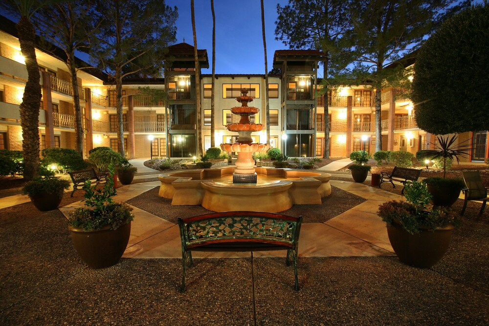 Book Doubletree Suites By Hilton Tucson Airport In Hotels Doubletree Suites By Hilton Tucson Airport