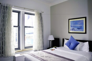 Top 10 Chicago Hotels Near Grant Park Illinois