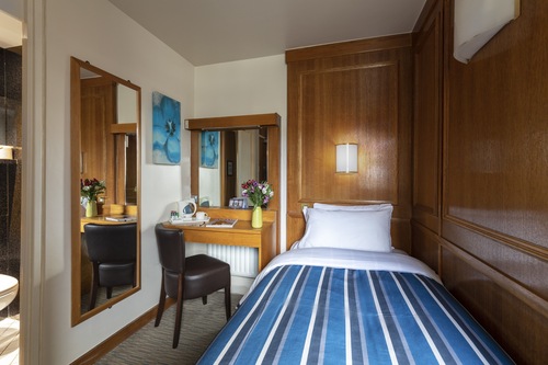 St Giles London A St Giles Hotel London Info Photos Reviews Book At Hotels Com