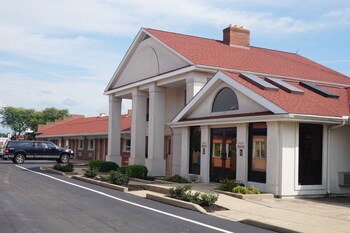Top 10 Hotels In Willard Ohio
