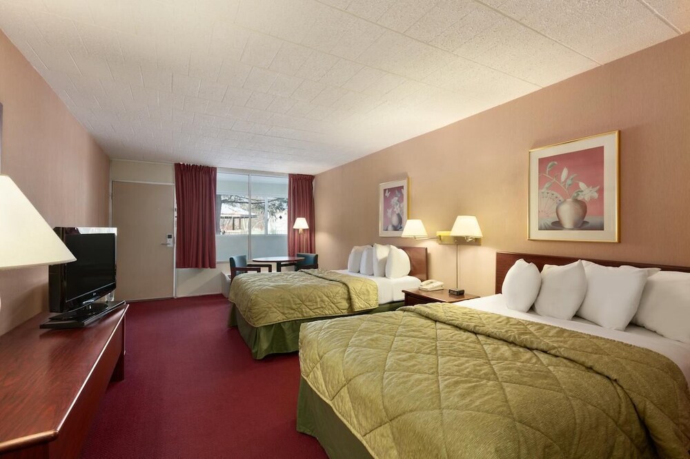 Red Carpet Inn Hazleton In Milnesville Hotels Com