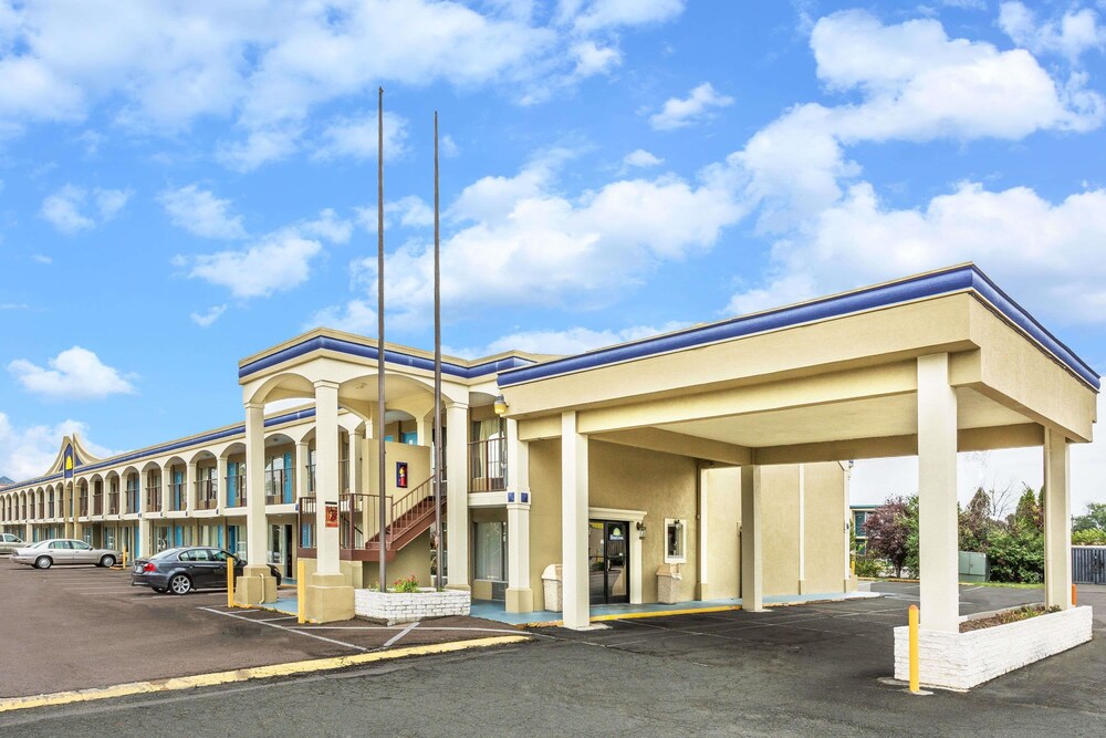 Book Days Inn Ashland In Hotels Days Inn Ashland