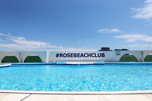 横浜市 のプール付きホテルの宿泊予約 最安値検索 格安予約 多数の宿泊施設のキャンセル無料 ホテルズドットコム