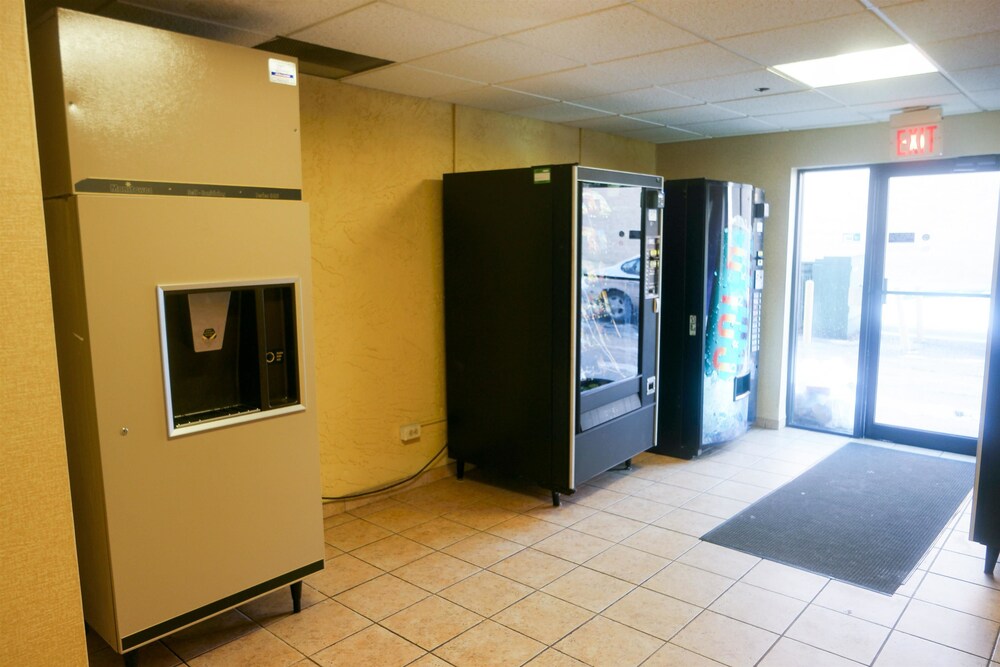 Book Motel 6 Bridgeview In Hotels Motel 6 Bridgeview Property Amenity