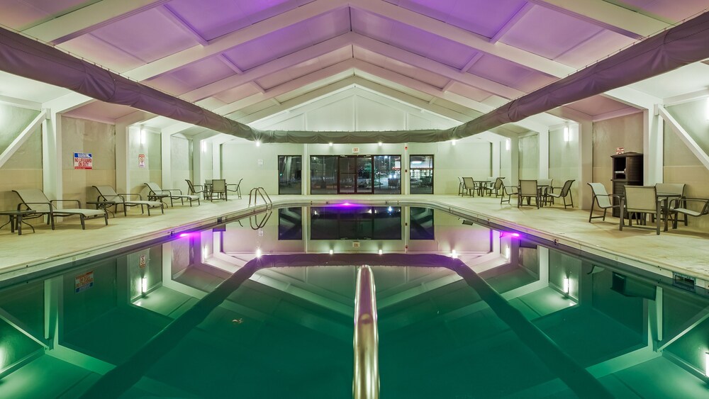 Book Best Western Plus Clarks Summit Scranton in Clarks Summit