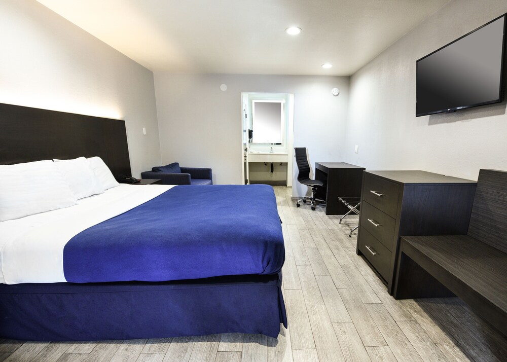 Book Hollywood Inn Express Lax In Inglewood Hotels Hollywood Inn Express Lax Inglewood