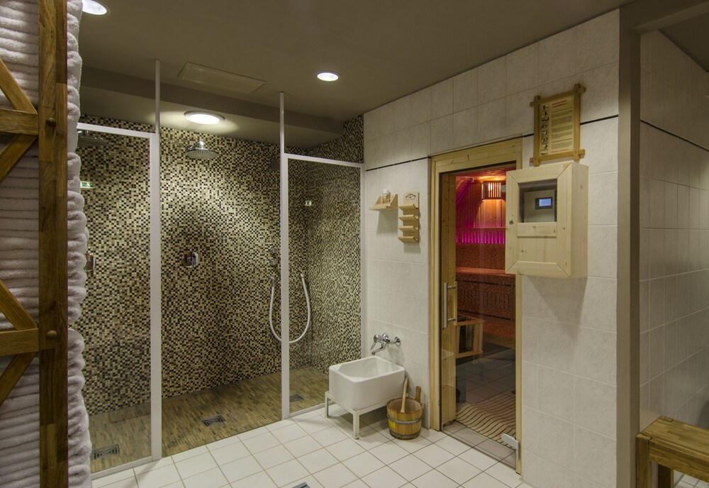 Holiday Inn Munich Unterhaching In Unterhaching Hotels Com