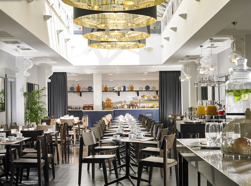 Book Temple Bar Hotel In Dublin Hotels Temple Bar Hotel Dublin Standard Double Room Guest