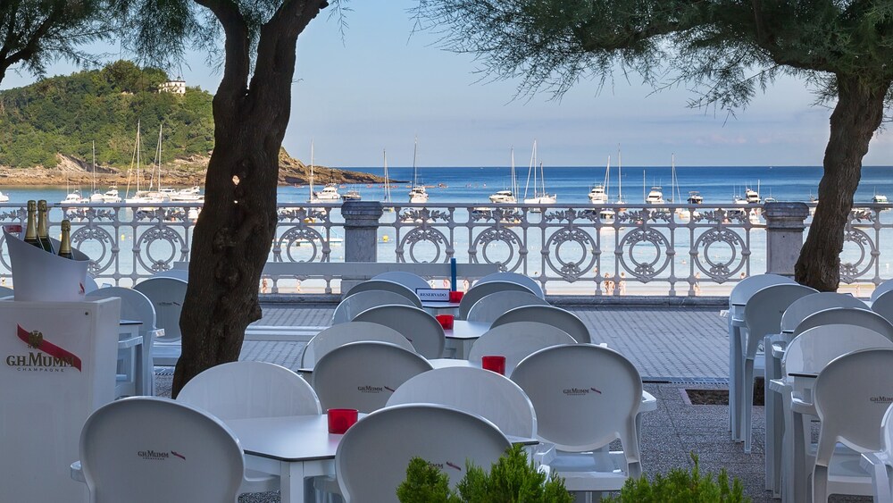 ホテル ドゥ ロンド イ ドゥ イングラテラ サン セバスチャン およびその周辺地域 の宿泊予約 ホテルズドットコム