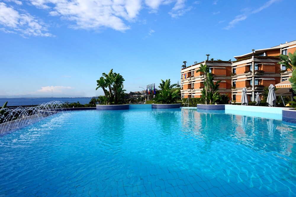 Book Four Points By Sheraton Catania Hotel Conference Center In Four Points By Sheraton Catania Hotel Conference Center Aci Castello