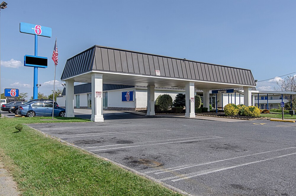 Book Motel 6 Staunton In Hotels Motel 6 Staunton