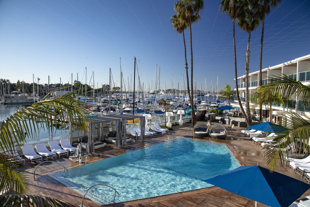 Book Marina Del Rey Hotel In Marina Del Rey Hotels Com