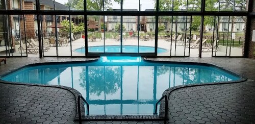 Top Hotels With A Pool In Fort Wayne Indiana Hotelscom