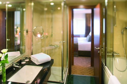 Book Movenpick Hotel Izmir In Izmir Hotels Com