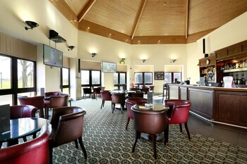 2018 Top 10 Best Hotels Near Hedge End Station