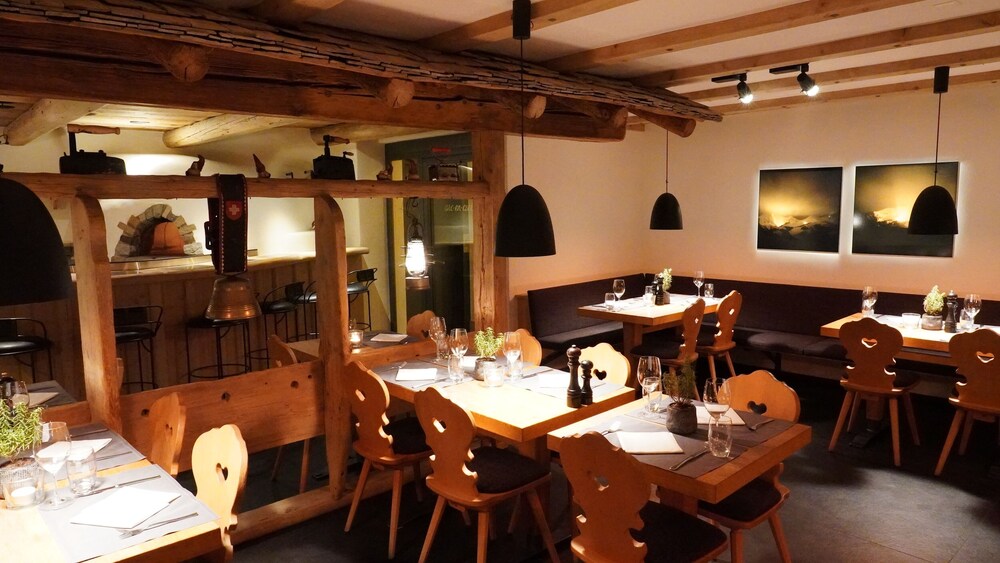 book arc en ciel gstaad in saanen hotels com