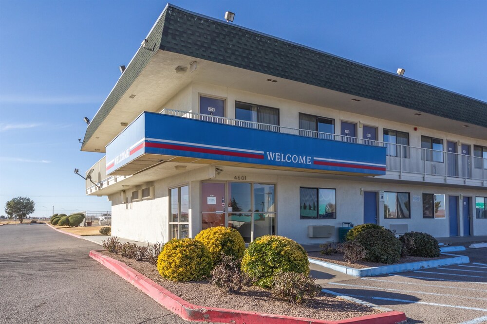 Book Motel 6 Deming In Deming Hotels Com