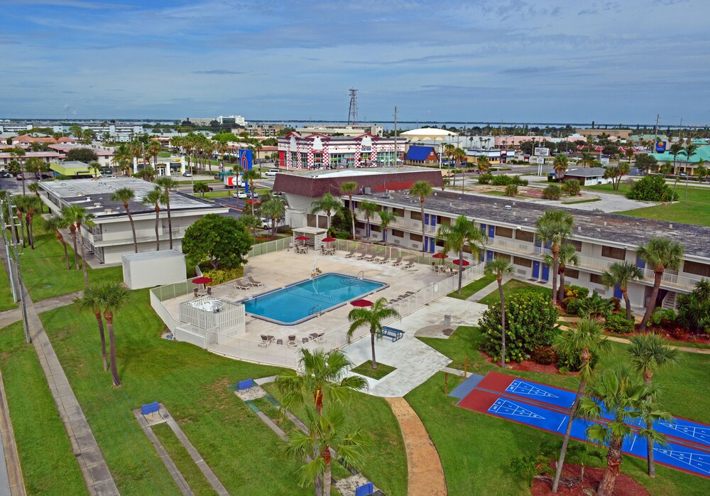 Book Motel 6 Cocoa Beach In Cocoa Beach Hotels Com