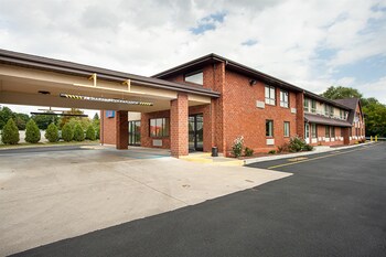 Top 10 Hotels In Bainbridge New York