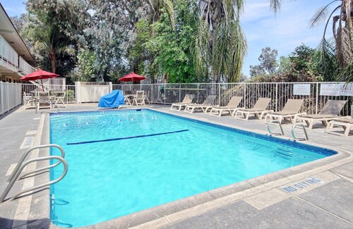 15 Closest Hotels To Chukchansi Park In Fresno Hotelscom