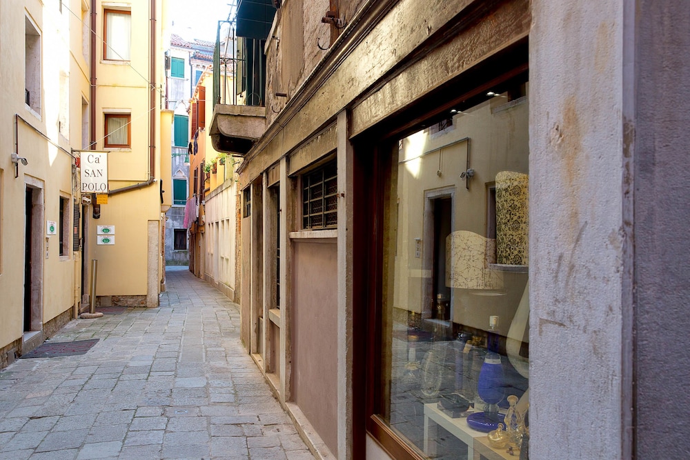 Book Ca' San Polo in Venice Book Ca' San Polo in Venice