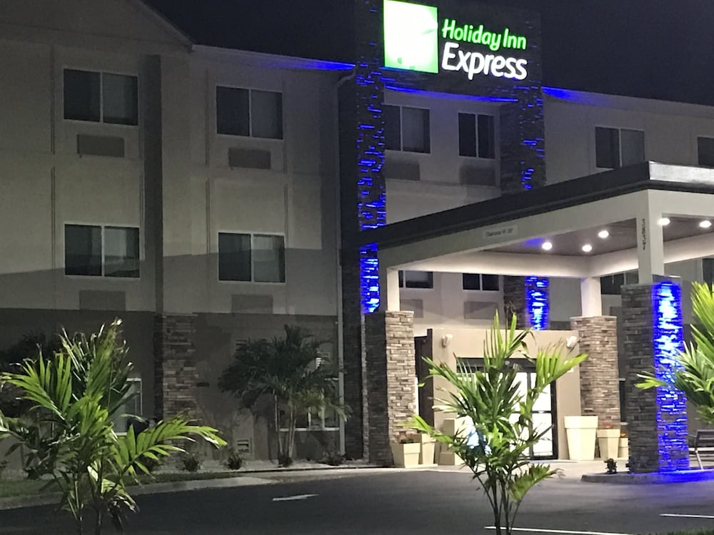 Holiday Inn Express Naples South I 75 United States Of Holiday Inn Express Naples South I 75