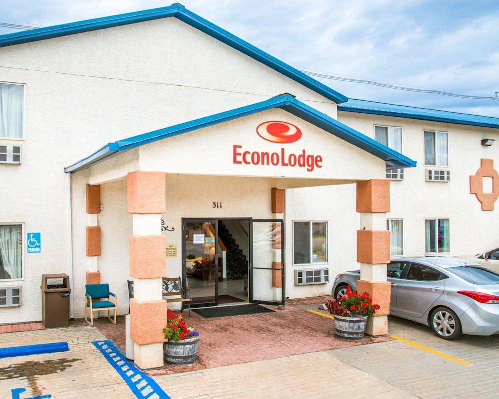 Book Econo Lodge In Canon City Hotels Econo Lodge Canon City