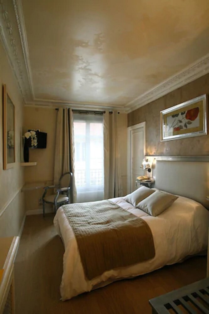 Hotel Gavarni Paris Hotels Com