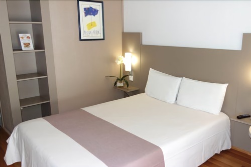 Hotel Cristol In Avignon Book On Hotels Com