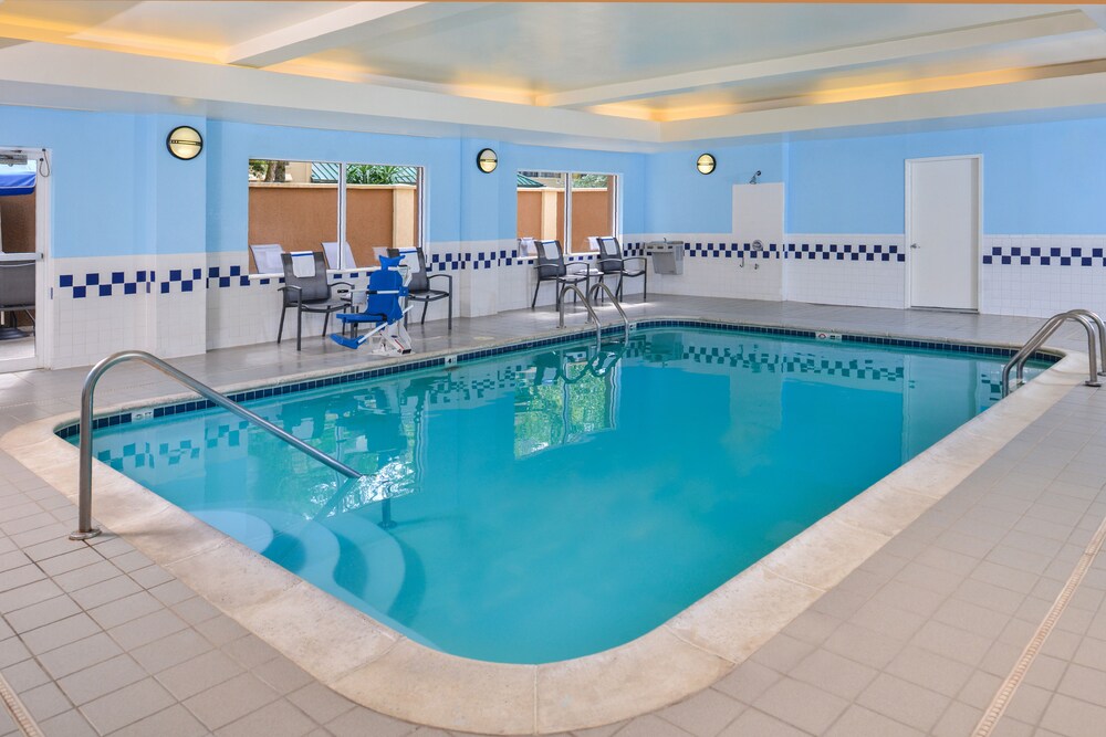 Book Fairfield Inn Suites By Marriott Beaumont In Beaumont Hotelscom