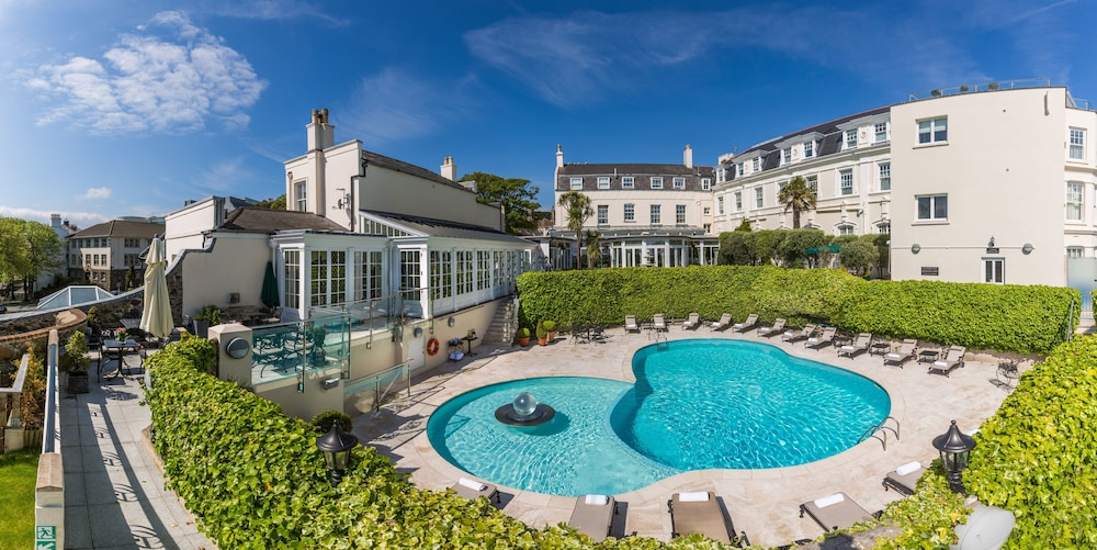 Old Government House Hotel, St. Peter Port, Outdoor Pool