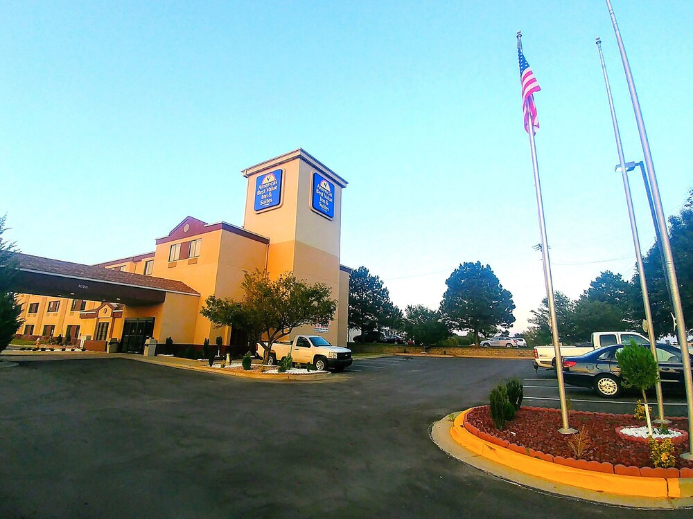 Book Americas Best Value Inn Suites Lee S Summit Kansas City In Americas Best Value Inn Suites Lee S Summit Kansas City